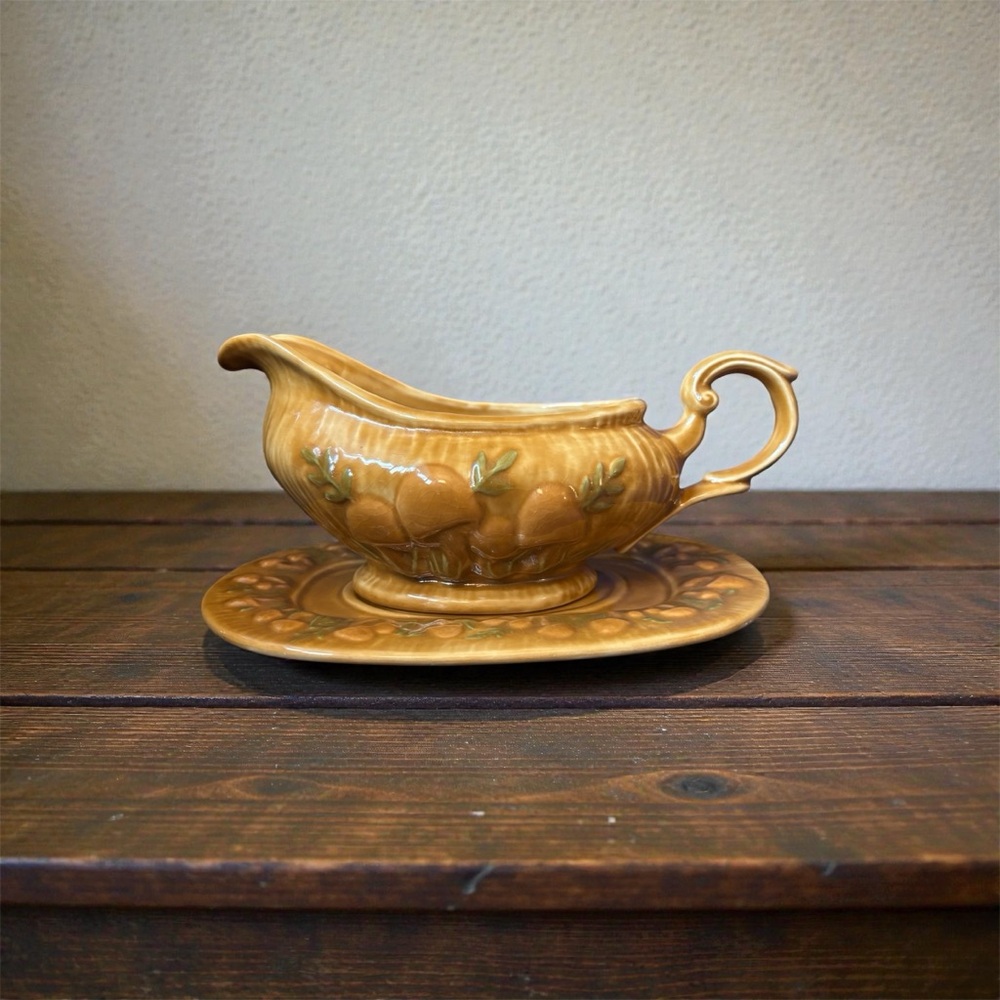 Vintage 1970s Arnel’s Ceramic Mushroom Gravy Boat with Plate